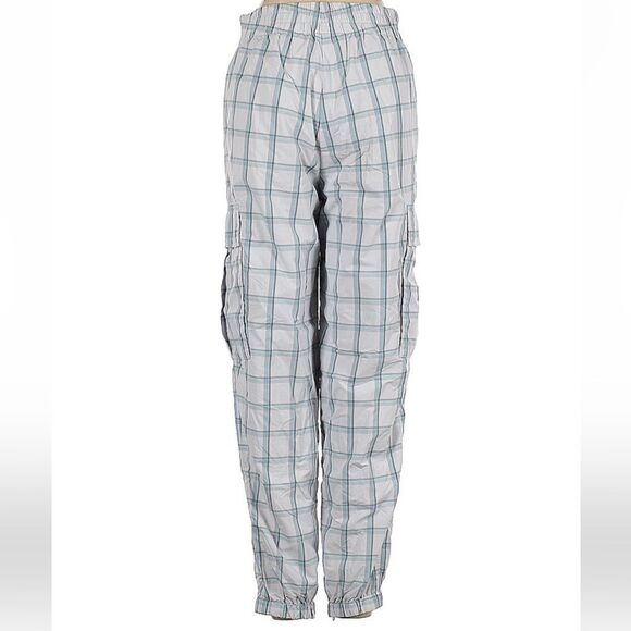 Aritzia Golden Tna White checkered/plaid print cargo jogger pants - Picture 4 of 11